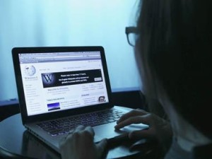 “Give homework assignments to students”