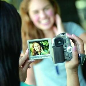 “Keep your videos short and engaging” “Keep your videos short and engaging”