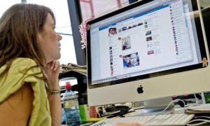 “Incorporate social media in your elearning software”